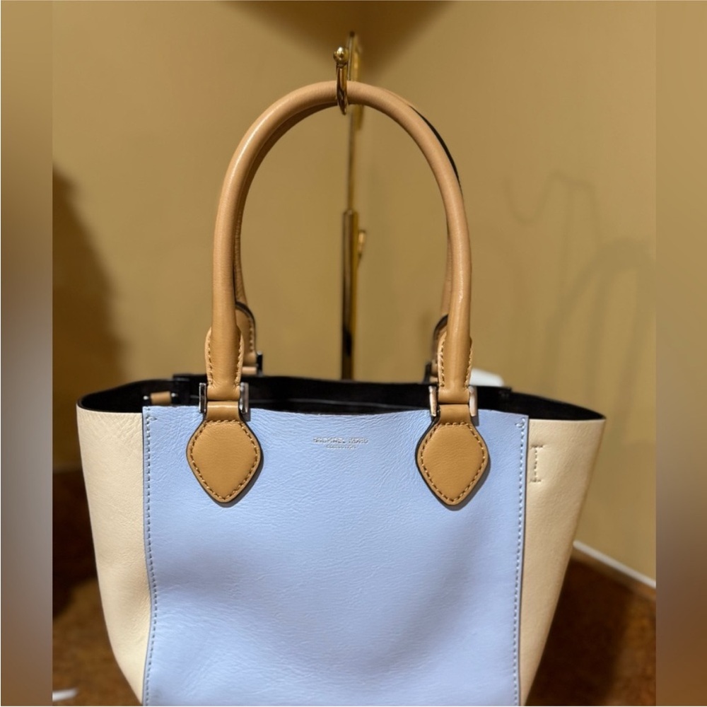 Michael Kors Collection Mini Tote
Crossbody Bag